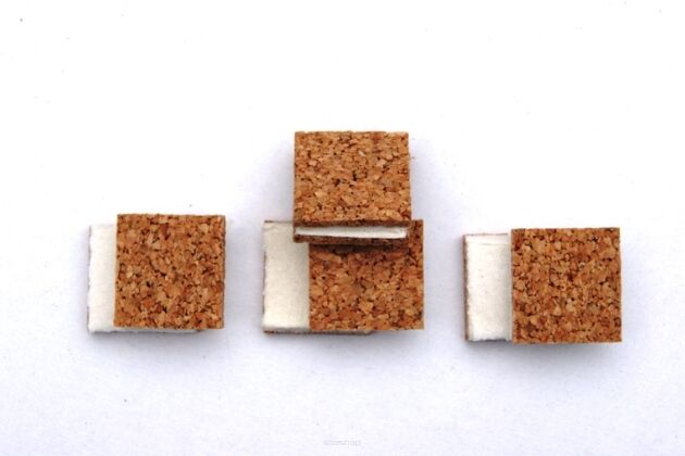 Korkdistanser med PVC-skum 30x30x3mm + 2 mm